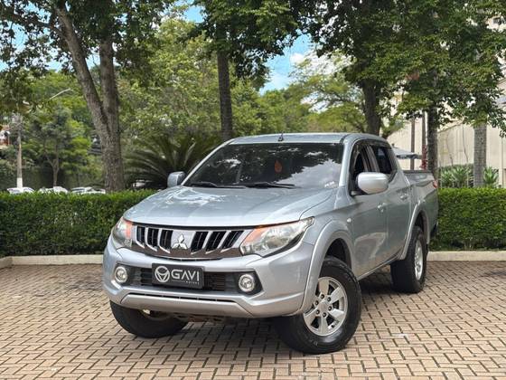 MITSUBISHI L200 TRITON 2.4 16V TURBO DIESEL SPORT GLS CD 4P 4X4 AUTOMÁTICO